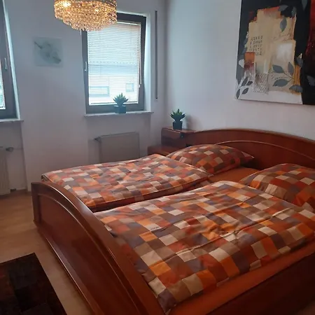 Fischer Apartment *